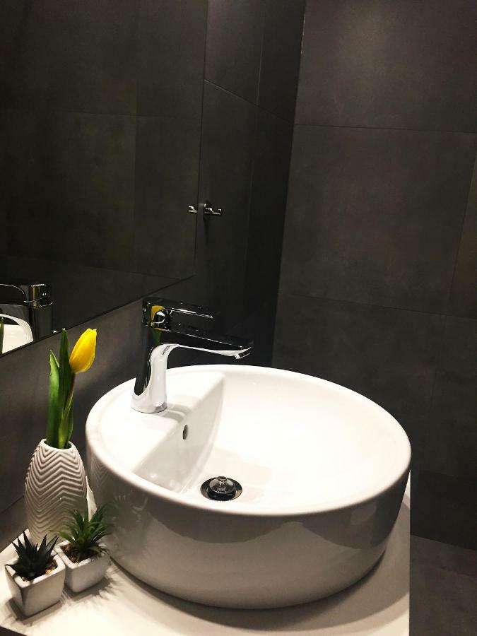 Vista Residence Spire Варшава Екстериор снимка