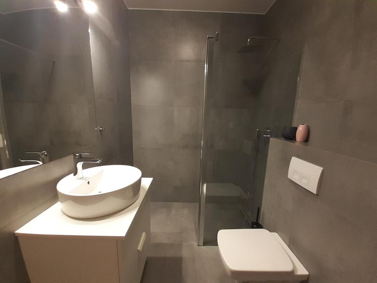 Vista Residence Spire Варшава Екстериор снимка